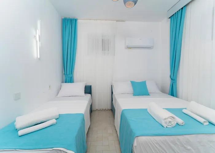 Royal Beach Hotel 5*