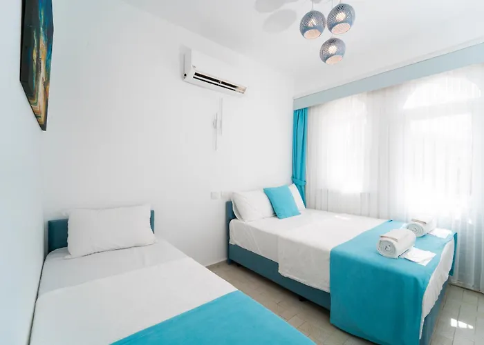 Royal Beach Hotel 5*