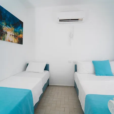 Royal Beach Szálloda 5*