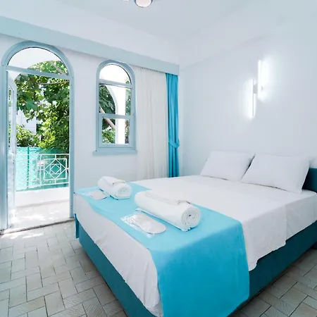 Royal Beach Szálloda