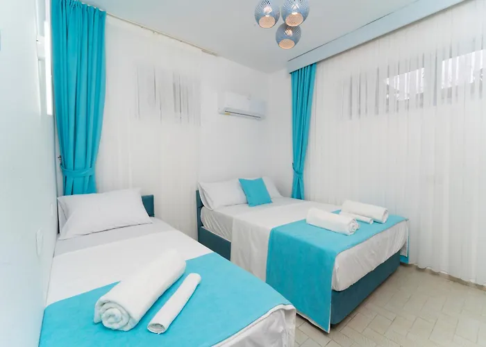 Royal Beach فندق