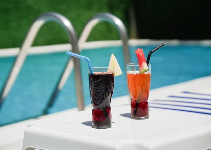 Royal Beach كمر